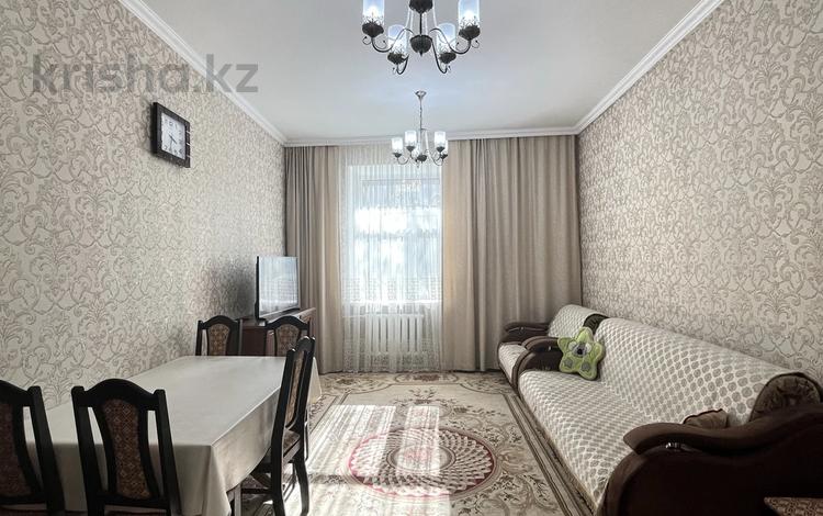 3-комнатная квартира · 86 м² · 2/4 этаж, мкр Новый Город, Лободы 22 — Вечный огонь, ДДЮ, театр имени Станиславского, ул.Ерубаева за 44 млн ₸ в Караганде, Казыбек би р-н — фото 2