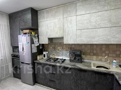 3-бөлмелі пәтер · 79.5 м² · 7/9 қабат, Алтын орда ш/а., Ораза Татеулы, бағасы: 28 млн ₸ в Актобе, мкр. Алтын орда