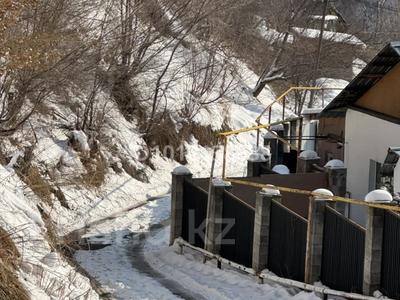 Жер телімі · 25 сотық, мкр Кольсай, Койгелды батыра 27/4, бағасы: 100 млн ₸ в Алматы, Медеуский р-н