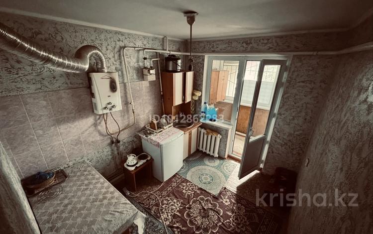 2-бөлмелі пәтер · 70 м² · 1/5 қабат, 12-й микрорайон, 12-й микрорайон — Рынок Коктем, бағасы: 100 000 ₸ в Шымкенте, Енбекшинский р-н — фото 2