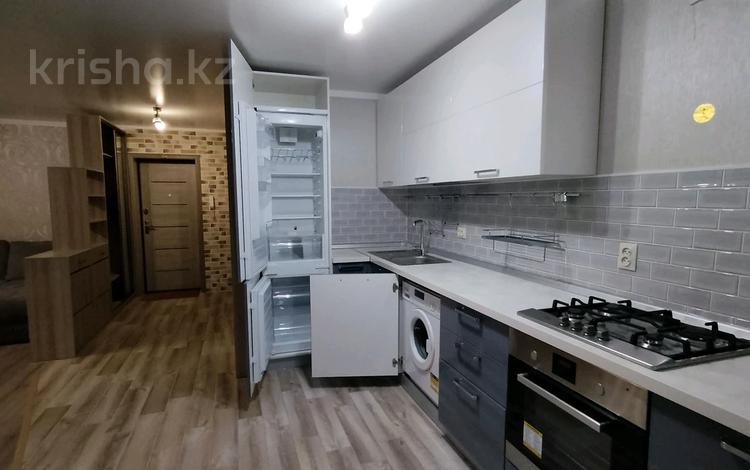 2-комнатная квартира · 45 м² · 1/9 этаж, мкр 4 38 — С Датова за 15.2 млн ₸ в Уральске — фото 3