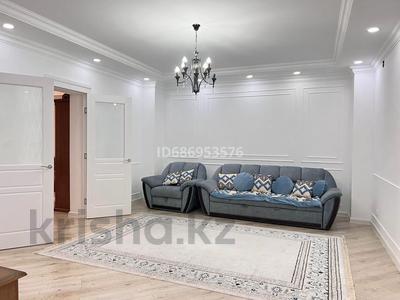 3-комнатная квартира, 154 м², 3/4 этаж, Жамакаева за 70 млн 〒 в Семее