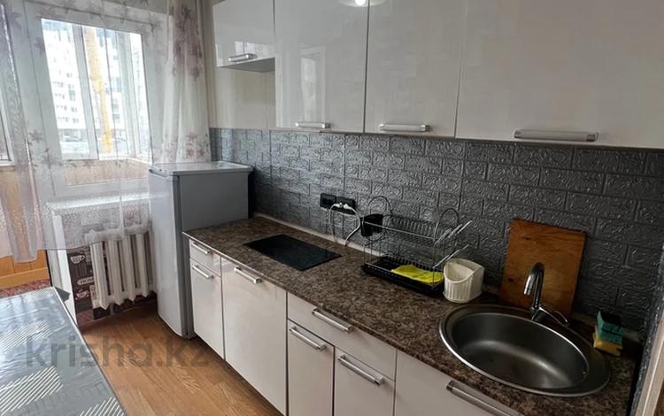 1-комнатная квартира · 36 м² · 2/5 этаж, Кутпанова 27 за 200 000 ₸ в Астане, Сарыарка р-н — фото 2