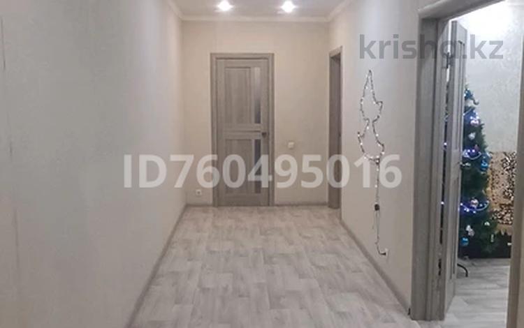 2-бөлмелі пәтер · 82 м² · 1/6 қабат, Курмангалиева 3, бағасы: 27 млн ₸ в Уральске — фото 11