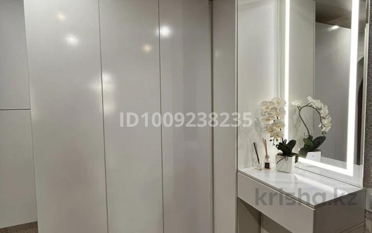 3-бөлмелі пәтер · 69 м² · 1/2 қабат, Кенена Азербаева 4 — Школа 53, бағасы: 13.6 млн 〒 в Актобе, жилой массив Жилянка — фото 2