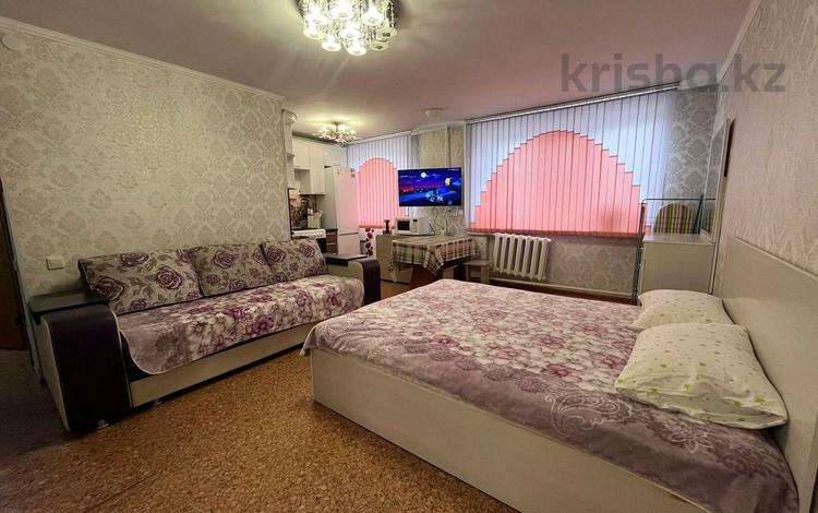 1-комнатная квартира · 33 м² · 2/5 этаж, Шакарима 75 — 12 месяцев, 37 школа, Триумф за 180 000 ₸ в Семее — фото 2