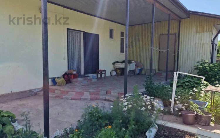 Отдельный дом · 2 комнаты · 72.2 м² · 6 сот., Березка 145 за 20 млн ₸ в Уральске — фото 2