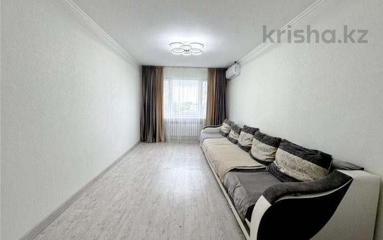 3-комнатная квартира · 67 м² · 7/9 этаж, Майкудук, 16й микрорайон за 14.5 млн ₸ в Караганде, Алихана Бокейханова р-н — фото 2