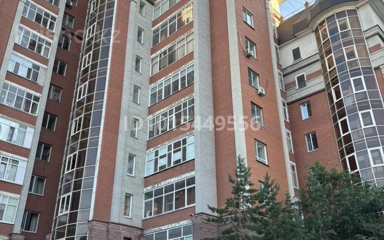 4-комнатная квартира · 135 м² · 5/10 этаж, Мамбетова — На набережной, недалеко от памятника Кенесары хана за 600 000 ₸ в Астане, Сарыарка р-н — фото 2