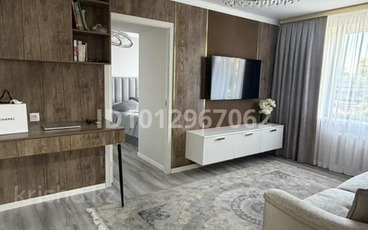 3-бөлмелі пәтер · 50 м² · 2/4 қабат, Абая 127, бағасы: 33 млн ₸ в Таразе — фото 2