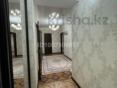 3-комнатная квартира · 84 м² · 5/5 этаж, Тауелсиздик 4 за 35.5 млн 〒 в Актобе