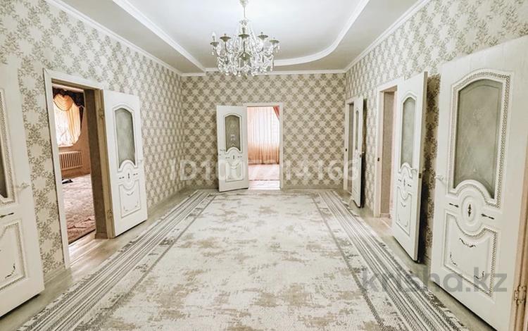 Отдельный дом · 7 комнат · 200 м² · 200 сот., АТП Қалнияз акын 35 за 20 млн 〒 в Жанаозен — фото 2