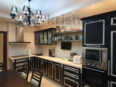 3-комнатная квартира · 114 м² · 4/16 этаж, проспект Республики 40 за 55 млн 〒 в Караганде, Казыбек би р-н