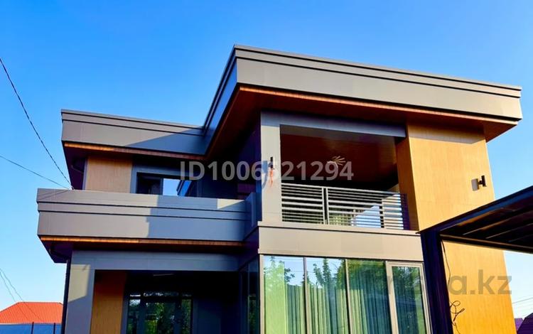 Отдельный дом · 10 комнат · 450 м² · 6.5 сот., 1-переулок Абая 19 — Центральная площадь, район КНБ за 290 млн 〒 в Таразе — фото 2