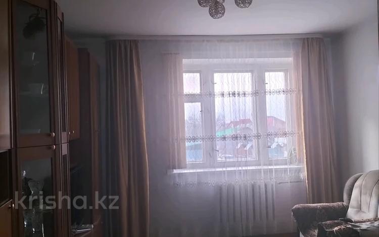 2-комнатная квартира, 51 м², 2/5 этаж, ул.Алдабергенова 86 за 18 млн 〒 в Талдыкоргане — фото 2