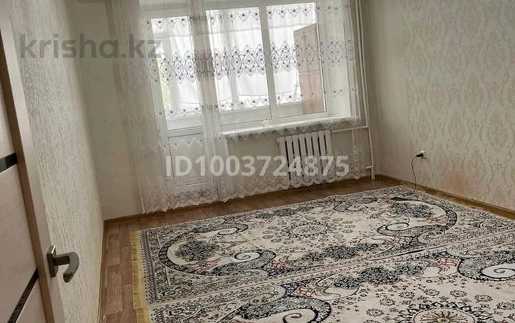 1-комнатная квартира · 40 м² · 3/10 этаж, мкр 12 39 за 140 000 〒 в Актобе — фото 2