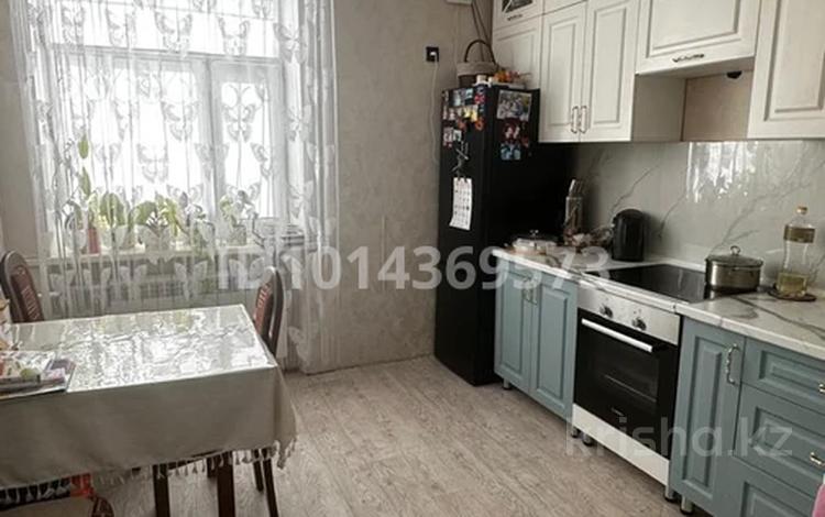 3-бөлмелі пәтер · 82 м² · 1/2 қабат, Смаилова 16 — Гагарина, бағасы: 18 млн ₸ в Жезказгане — фото 2