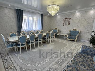 Отдельный дом · 3 комнаты · 130 м² · 10 сот., Мустафа Шокай 16/3 за 139 млн ₸ в Астане, Сарайшык р-н