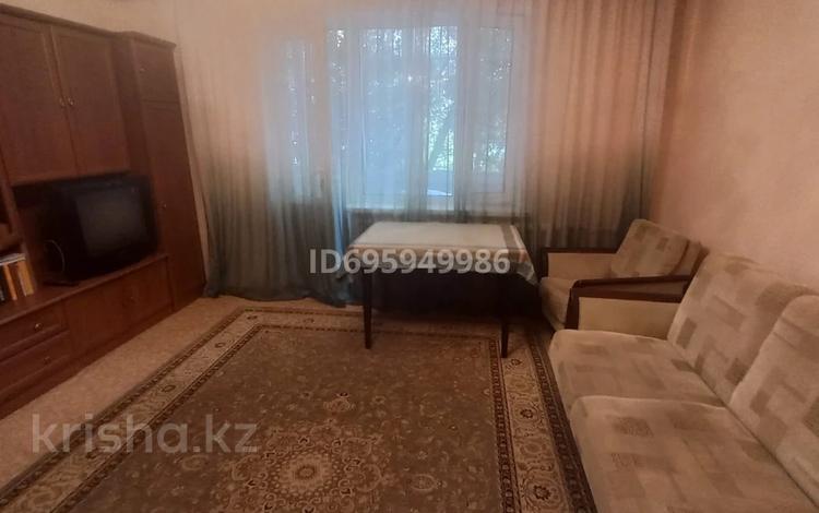 2-комнатная квартира · 54.1 м² · 2/5 этаж, мкр Юго-Восток, Мкр Гульдер 1 9 — Супермаркет Норма за 21.5 млн 〒 в Караганде, Казыбек би р-н — фото 3