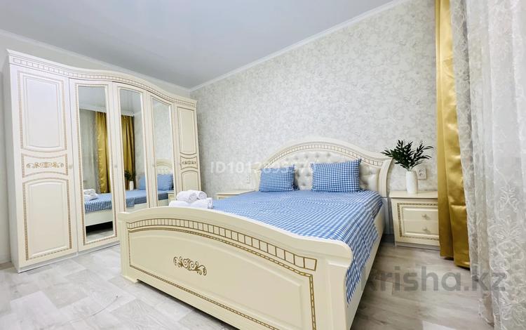 2-бөлмелі пәтер · 70 м² · 8/9 қабат, Талгарский тракт 286 — Раимбек батыра 286, бағасы: 280 000 ₸ в  — фото 2