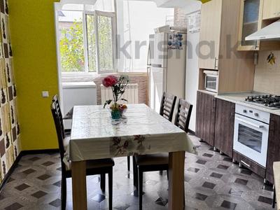 3-комнатная квартира · 110 м² · 4/5 этаж, мкр. Алтын орда, молдагулова за 32.5 млн 〒 в Актобе