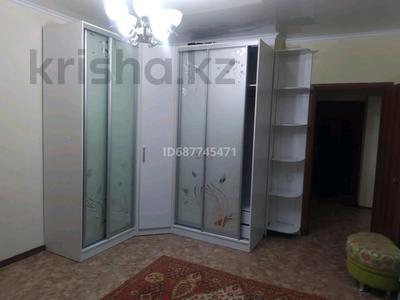 2-бөлмелі пәтер, 70 м², 8/9 қабат ай сайын, мкр Зердели (Алгабас-6) 153 — Момышулы, бағасы: 250 000 〒 в Алматы, Алатауский р-н