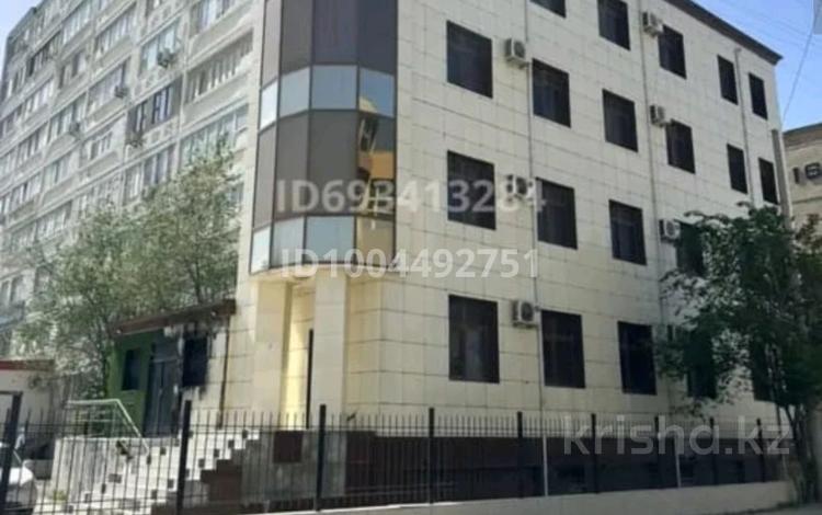 Офисы, магазины и бутики, склады, салоны красоты, бани, гостиницы и зоны отдыха, медцентры и аптеки, образование, развлечения · 430 м² за 85 млн 〒 в Актау, 28-й мкр — фото 11