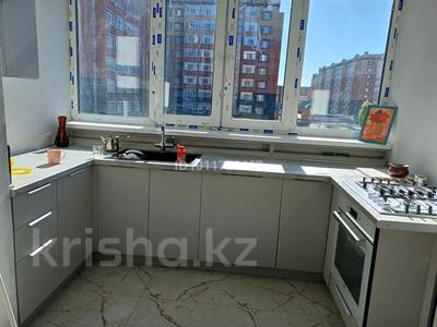 2-бөлмелі пәтер · 82 м² · 3/9 қабат, мкр. Алтын орда, Алия Молдагулова 62/1 — Молдагулва Мангелик, бағасы: 13 000 ₸ в Актобе