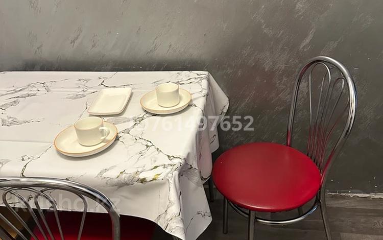 1-бөлмелі пәтер · 32 м² · 5/5 қабат, 2 ш/а. — Двд, бағасы: 8 000 ₸ в Актобе, мкр 8 — фото 4