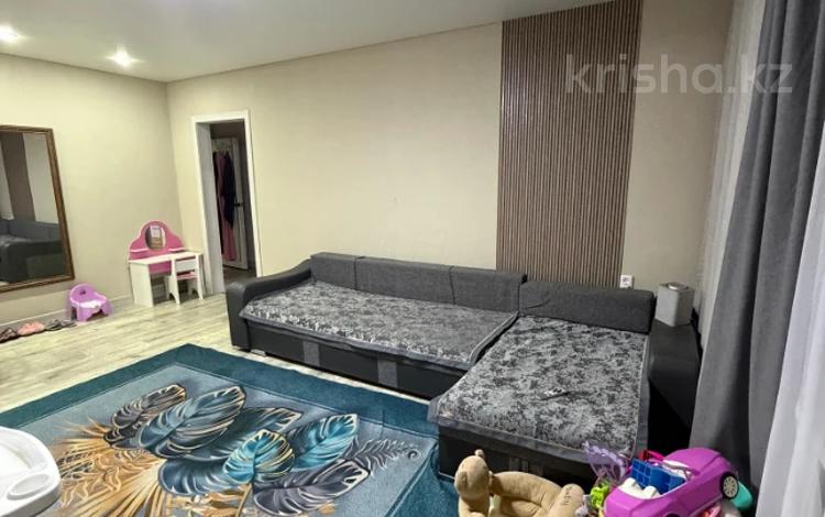 3-бөлмелі пәтер · 68 м² · 8/10 қабат, 1-й микрорайон 20а, бағасы: 27 млн ₸ в Семее — фото 5