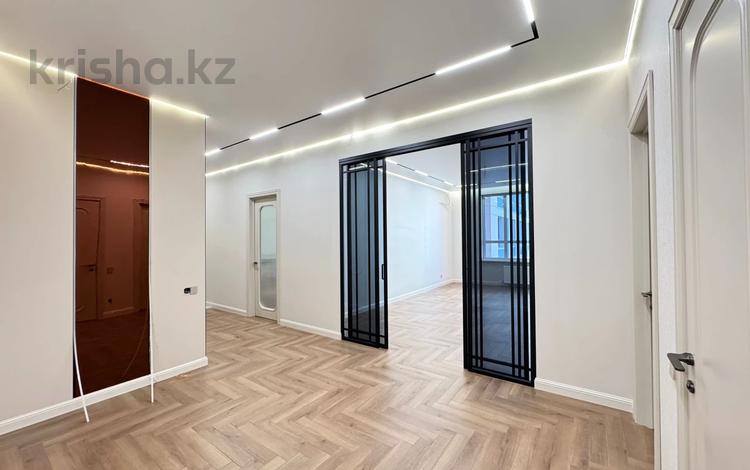 4-бөлмелі пәтер · 143 м² · 5/12 қабат, Просп. Улы Дала 27/1, бағасы: 107 млн ₸ в Астане, Нура р-н — фото 2