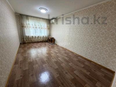 2-бөлмелі пәтер · 51.5 м² · 4/5 қабат, Водник 2 — На против базара, бағасы: 180 000 ₸ в Боралдае (Бурундай), мкр Водник-2