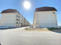 2-бөлмелі пәтер · 77 м² · 2/4 қабат, Акмаржан 1, бағасы: 180 000 ₸ в Актау, мкр Приморский