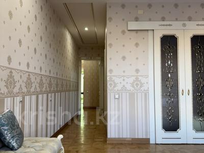 5-бөлмелі пәтер · 270 м² · 4/6 қабат, Фурманова 301 — Хаджи Мукана, бағасы: 270 млн ₸ в Алматы, Медеуский р-н