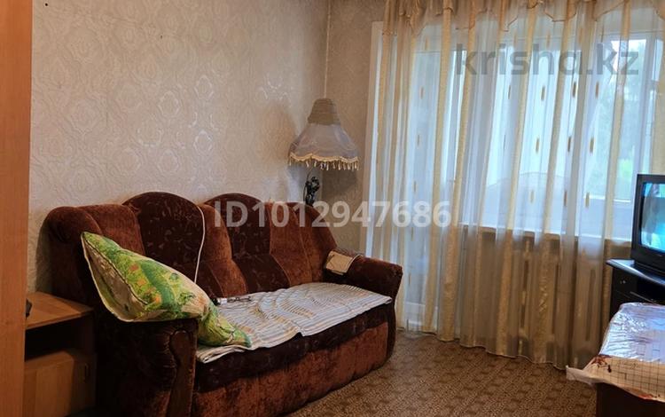 2-комнатная квартира · 44.2 м² · 2/5 этаж, Майкудук, Майкудук, 17й микрорайон 37 за 9.7 млн ₸ в Караганде, Алихана Бокейханова р-н — фото 2