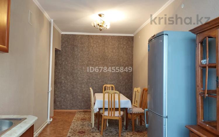 3-комнатная квартира, 90 м², 4/4 этаж, мкр Нурсат за 29.5 млн 〒 в Шымкенте, Каратауский р-н — фото 2