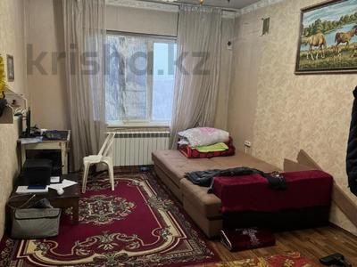 2-комнатная квартира, 50 м², 5/5 этаж, Карасу 85 за 15.5 млн 〒 в Шымкенте, Аль-Фарабийский р-н