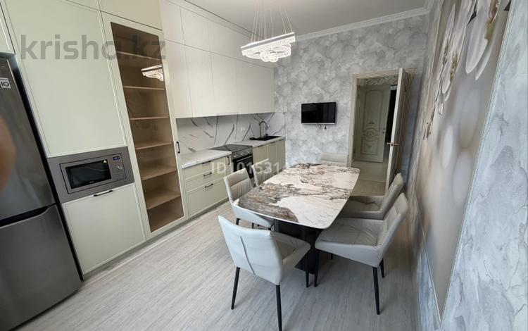 4-комнатная квартира · 97 м² · 1/9 этаж, Улы Дала 31, 31/1, 33, 33/1 за 70 млн ₸ в Астане, Нура р-н — фото 2