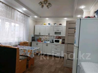 Жеке үй · 3 бөлме · 100 м² · 100 жүзд., Баумона — Дорстрое, бағасы: 8.9 млн ₸ в Макинске