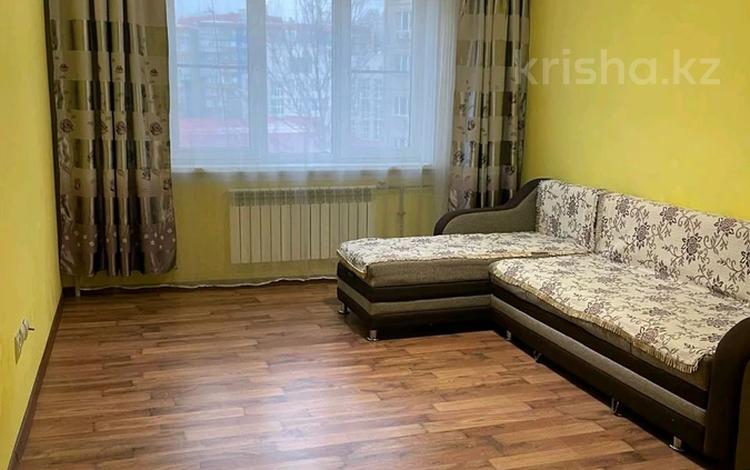 1-бөлмелі пәтер · 41 м² · 6/9 қабат, мкр Жетысу-1 — Абая-Момышулы, бағасы: 200 000 ₸ в Алматы, Ауэзовский р-н — фото 2