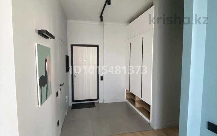3-комнатная квартира · 61.5 м² · 12/16 этаж, Санжара Асфендиярова 2 за 46 млн ₸ в Астане, Нура р-н — фото 2