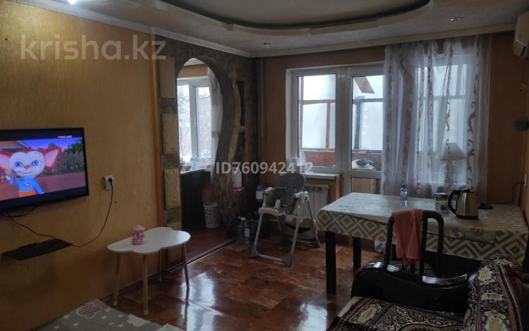 3-бөлмелі пәтер · 58 м² · 3/5 қабат, мкр Новый Город, Абдирова 36/2, бағасы: 20 млн ₸ в Караганде, Казыбек би р-н — фото 2