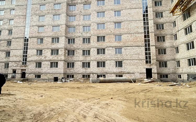 1-бөлмелі пәтер · 40 м² · 2 қабат, 41-й мкр 5, бағасы: 9.5 млн ₸ в Актау — фото 2