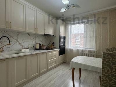 4-комнатная квартира · 80.2 м² · 8/9 этаж, мкр Юго-Восток, Мкр Степной 3 8 за 31.9 млн ₸ в Караганде, Казыбек би р-н