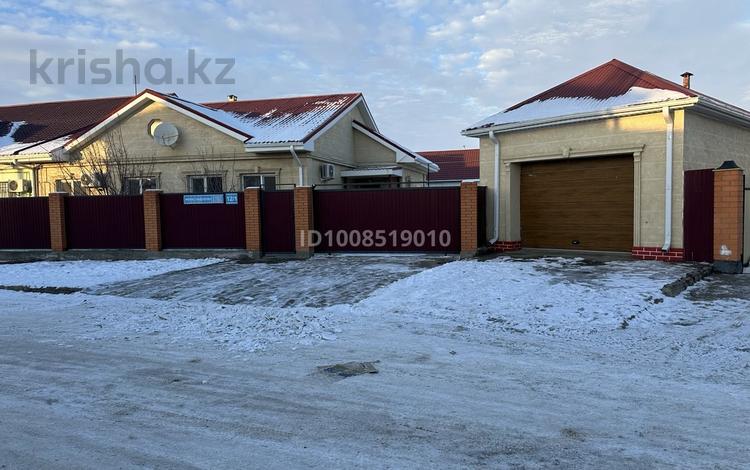 Жеке үй · 4 бөлме · 130 м² · 12 сот., мкр Сарыкамыс, Малика Габдуллина 12/1, бағасы: 55 млн ₸ в Атырау — фото 2