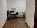 Отдельный дом · 2 комнаты · 70 м² · 10 сот., мкр Самал, Кожаберген жырау 25 за 200 000 ₸ в Атырау