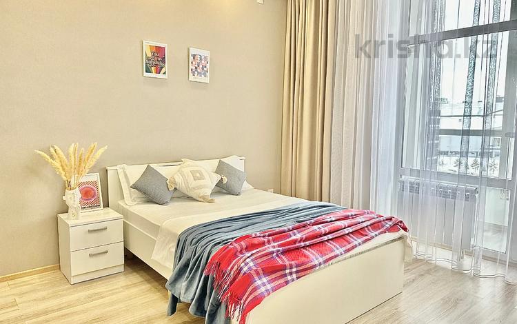 1-комнатная квартира · 55 м² · 8/12 этаж, Туран 46/5 за 270 000 ₸ в Астане, Нура р-н — фото 2