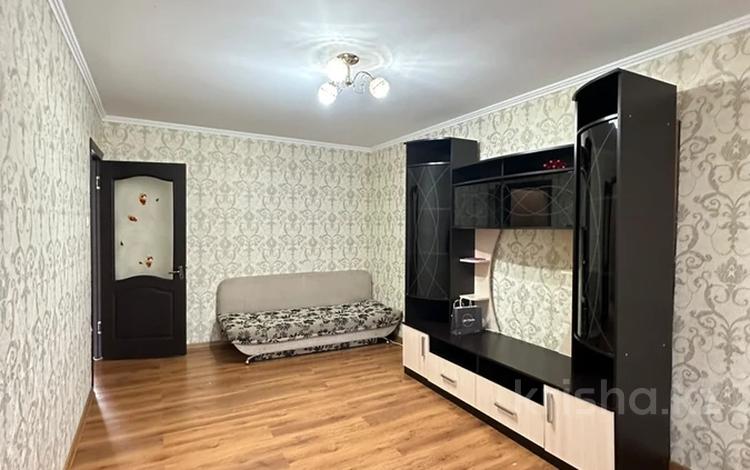 2-бөлмелі пәтер · 53 м² · 4/5 қабат, 18-шағынаудан 63а, бағасы: 17.5 млн ₸ в Шымкенте, Аль-Фарабийский р-н — фото 2