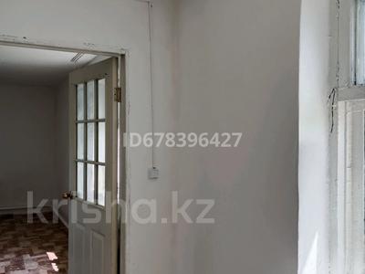 Жеке үй • 3 бөлмелер • 85 м² • 20 сот., Тауке хан 12.кв 2, бағасы: 3 млн 〒 в Тасты