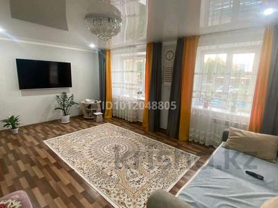 2-комнатная квартира · 62 м² · 1/5 этаж, Хиуаз Доспанова 30 за 17.5 млн ₸ в Аксу